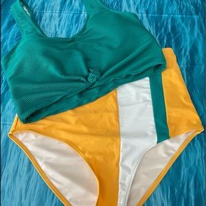 Striped Mustard High Waisted Bottom w/Green Top